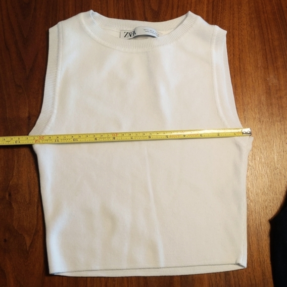 Zara cropped stretch knit tanks - Picture 6 of 6